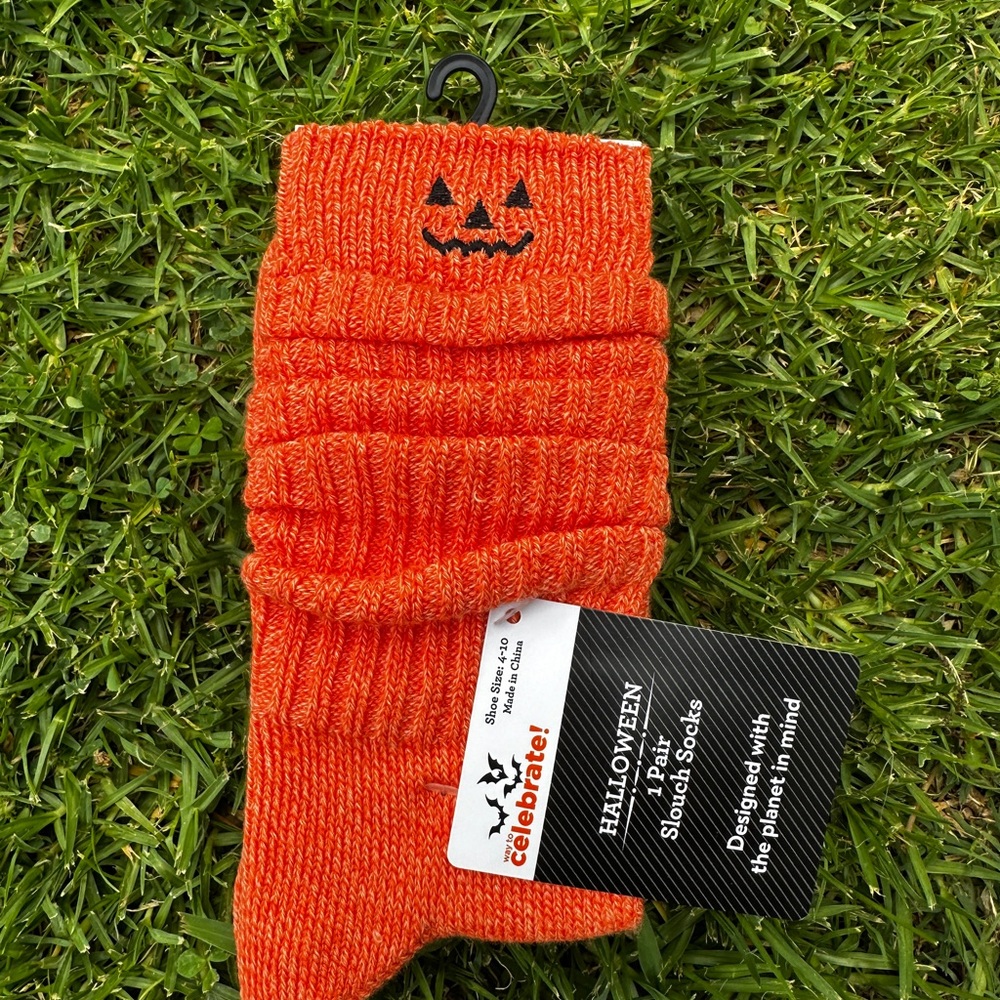 Halloween Slouch Socks - Picture 3 of 3